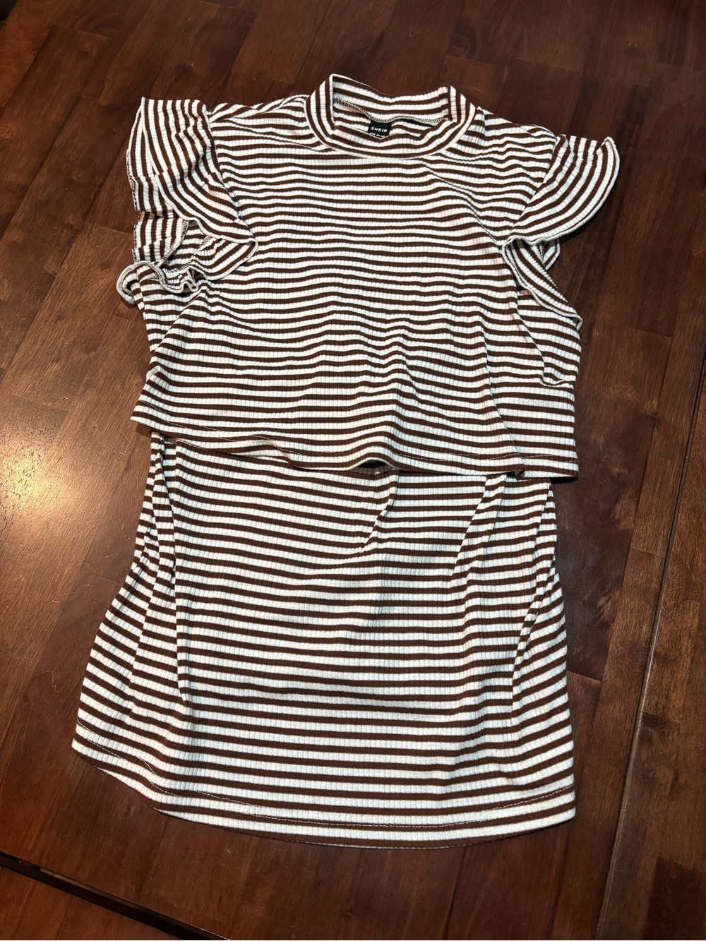 Striped Ruffle Sleeve Knit Top - Brown & White - breastfeeding friendly